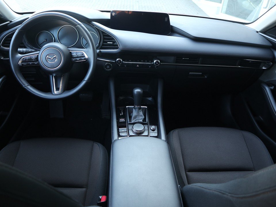 Fahrzeugabbildung Mazda 3 FB G-140 AT Exclusive-Line *Aktion* Allwettter NAVI 360° MATRIX BOSE LHZ SHZ
