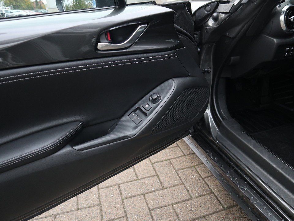 Fahrzeugabbildung Mazda MX-5 2026 RF RHT G-132 Exclusive-Line LEDER MATRIX BOSE RFK SHZ