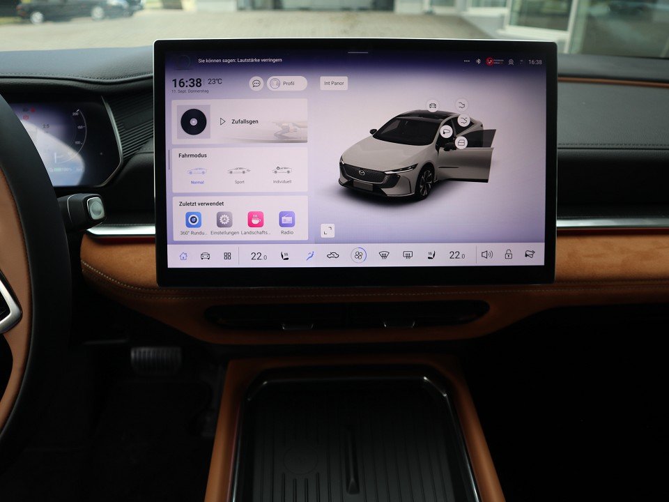 Fahrzeugabbildung Mazda 6e Takumi Plus EV-258 *Aktion* ELEKTRO TEIL-NAPPA PANO NAVI ACAA 360°