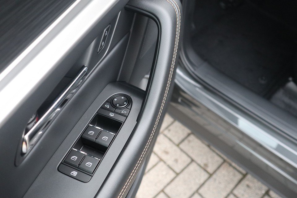 Fahrzeugabbildung Mazda CX-80 2026 D-254 AWD AT Homura Plus 7-Sitzer *Sofort*Aktion* PANO Leder el.Sitzv. 360° BOSE MATRIX