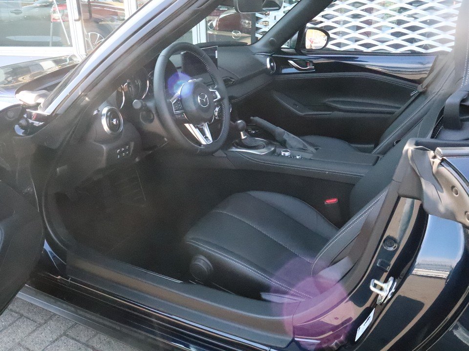 Fahrzeugabbildung Mazda MX-5 2027 G-136 Exclusive-Line *Aktion* LEDER NAVI ACAA BOSE MATRIX RFK SHZ