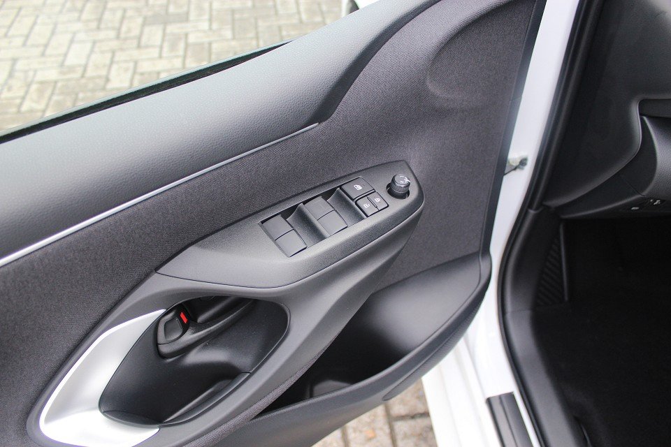 Fahrzeugabbildung Mazda 2 Hybrid 1.5L VVT-i 116 PS CVT Centre-Line *Sofort*Aktion* ALU ACAA RFK MRCC