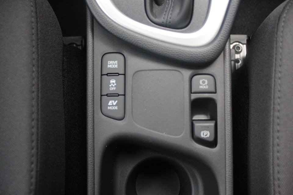 Fahrzeugabbildung Mazda 2 Hybrid 1.5L VVT-i 116 PS CVT Centre-Line *Sofort*Aktion* ALU ACAA RFK MRCC