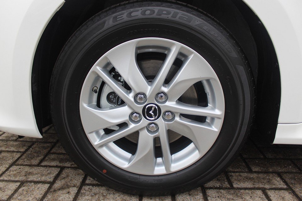 Fahrzeugabbildung Mazda 2 Hybrid 1.5L VVT-i 116 PS CVT Centre-Line *Sofort*Aktion* ALU ACAA RFK MRCC
