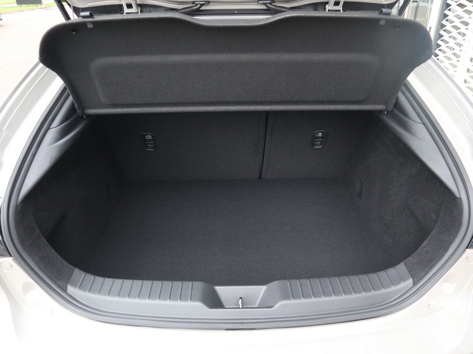 Fahrzeugabbildung Mazda 3 2027 X-186 AT Homura *Aktion* 18Zoll SHZ EPH LogIn