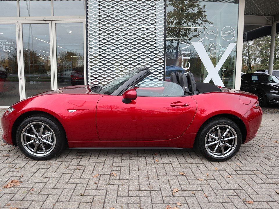 Fahrzeugabbildung Mazda MX-5 2026 G-132 Exclusive-Line LEDER MATRIX BOSE RFK SHZ