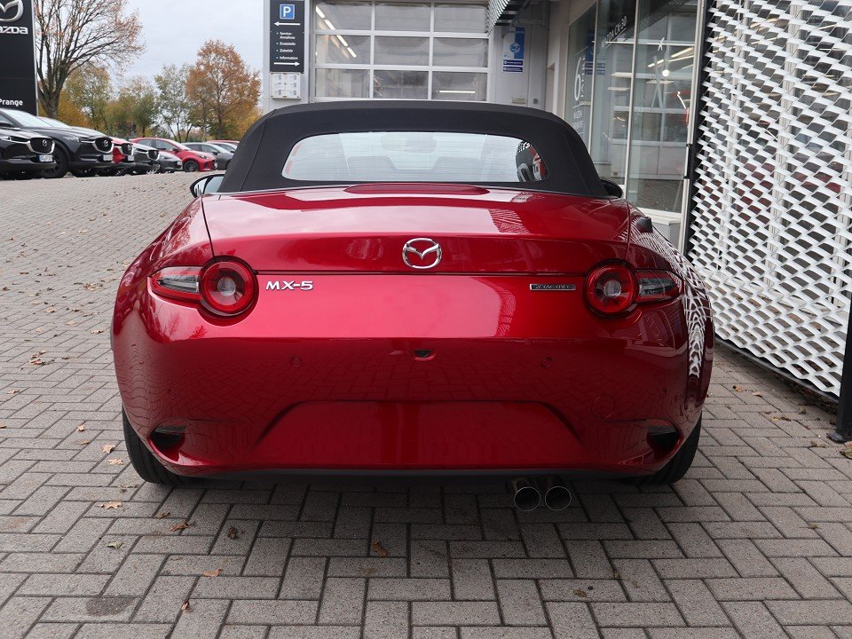 Fahrzeugabbildung Mazda MX-5 2026 G-132 Exclusive-Line LEDER MATRIX BOSE RFK SHZ