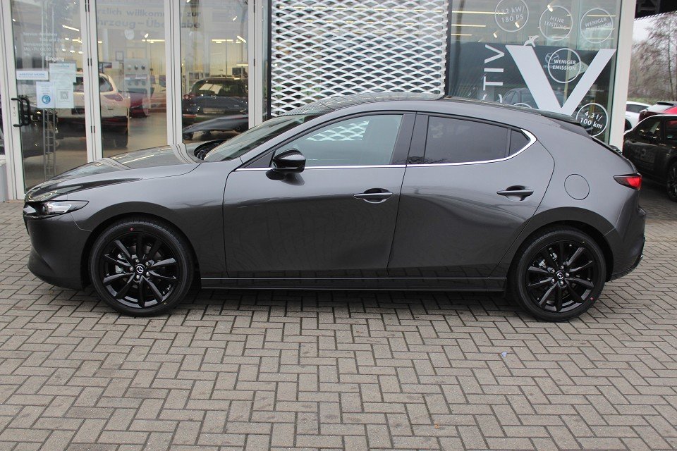 Fahrzeugabbildung Mazda 3 2027 M-Hybrid G-140 AT Homura NAVI ACAA SHZ HUD RFK VOLL-LED