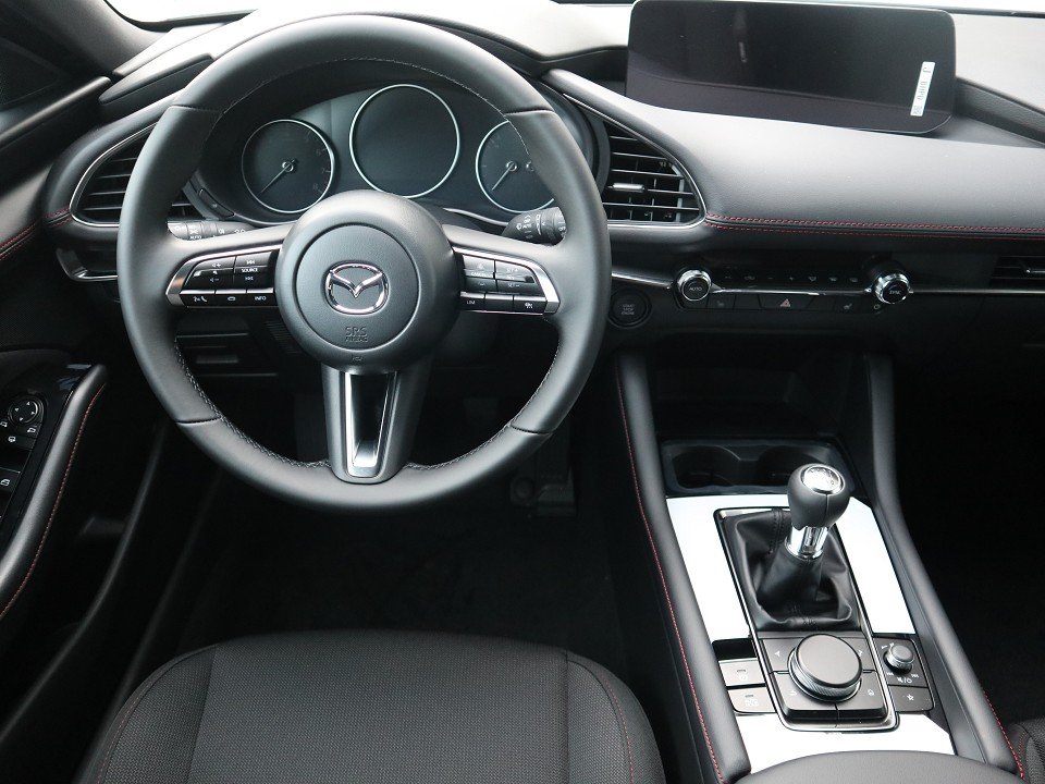 Fahrzeugabbildung Mazda 3 2027 M-Hybrid G-140 Homura *Aktion* NAVI ACAA SHZ HUD RFK VOLL-LED
