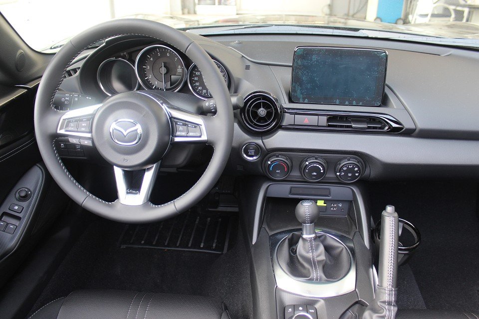 Fahrzeugabbildung Mazda MX-5 2027 G-136 Prime-Line *Aktion* NAVI ACAA TEMPOMAT VOLL-LED BLUETOOTH