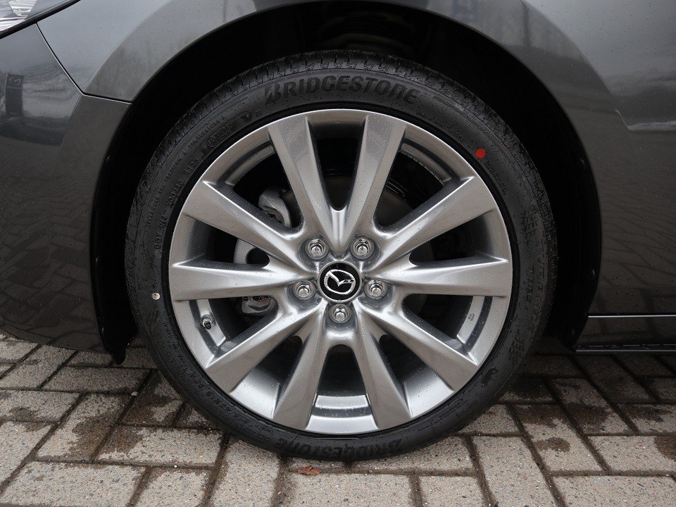 Fahrzeugabbildung Mazda 3 FB 2027 M-Hybrid G-140 Centre-Line *Aktion* NAVI ACAA Voll-LED SHZ HUD RFK