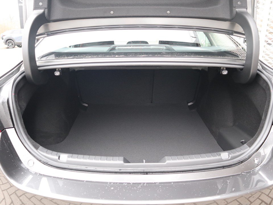 Fahrzeugabbildung Mazda 3 FB 2027 M-Hybrid G-140 Centre-Line *Aktion* NAVI ACAA Voll-LED SHZ HUD RFK