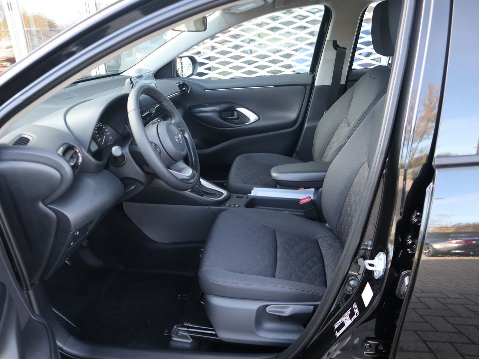 Fahrzeugabbildung Mazda 2 Hybrid 1.5L VVT-i 116 PS CVT Centre-Line *Sofort*Aktion* ALU ACAA RFK MRCC