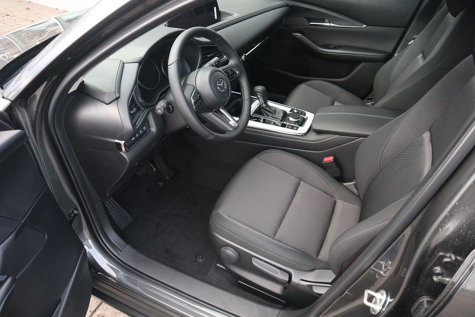 Fahrzeugabbildung Mazda CX-30 G-140 AT Centre-Line *Sofort*Aktion* 18Zoll SHZ EPH LogIn