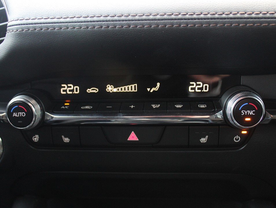 Fahrzeugabbildung Mazda 3 M-Hybrid G-140 Exclusive-Line *Aktion* Allwetter NAVI 360° MATRIX BOSE LogIn
