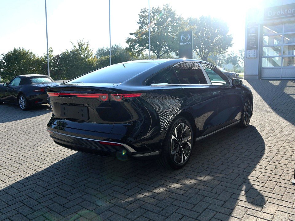 Fahrzeugabbildung Mazda 6e EV-258 Takumi Plus *Sofort* NAPPA el.Rollo PANO 360° Sony