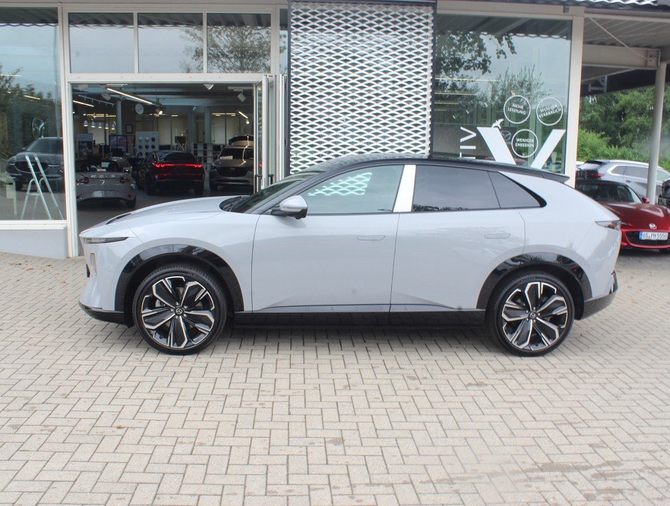 Fahrzeugabbildung Mazda CX-6e EV-258 Takumi Plus DIGI. SPIEGEL 21' PANO