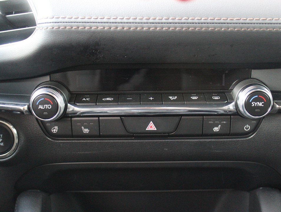Fahrzeugabbildung Mazda 3 M-Hybrid G-140 AT Centre-Line DESI *Aktion* Allwetter MATRIX SHZ LHZ RFK EPH LogIn