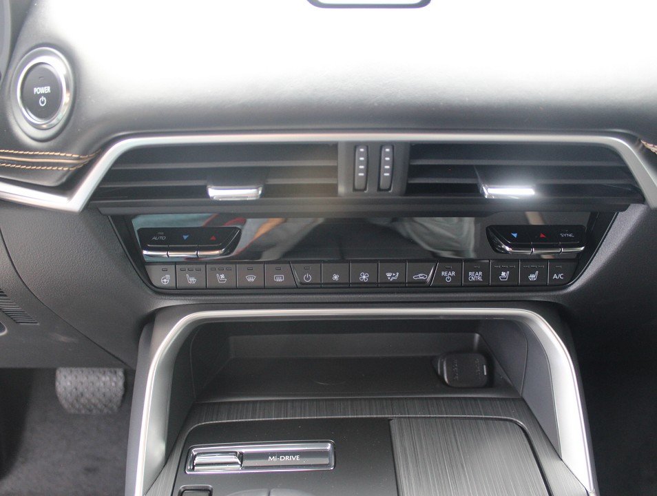 Fahrzeugabbildung Mazda CX-80 2026 D-254 AWD AT Homura Plus 6-Sitzer *Sofort*Aktion* PANO Leder el.Sitzv. 360° BOSE
