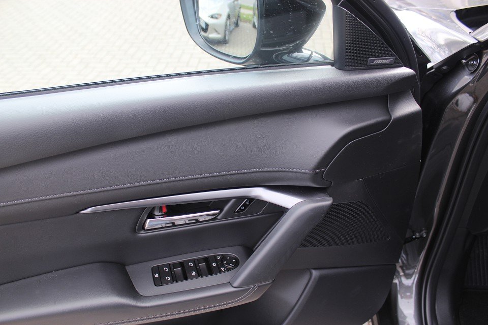 Fahrzeugabbildung Mazda CX-5 G-141 AWD AT Homura PANO LEDER 360° MATRIX HUD