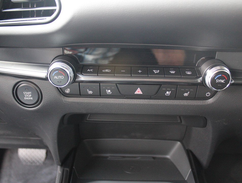 Fahrzeugabbildung Mazda CX-30 2027 G-140 AT Homura Plus LEDER 360° MATRIX BOSE