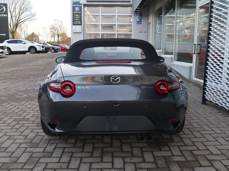Fahrzeugabbildung Mazda MX-5 2027 G-136 Homura *Aktion* Recaro Bilstein Brembo Matrix SCBS
