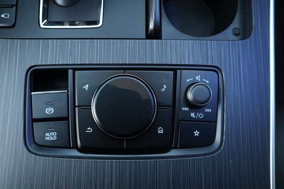 Fahrzeugabbildung Mazda CX-80 2026 PHEV AWD AT Exclusive-Line 7-Sitzer RFK EPH SHZ LHZ HUD