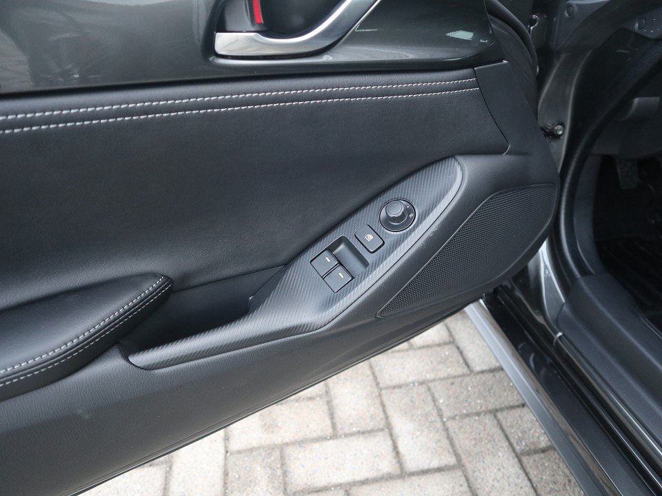Fahrzeugabbildung Mazda MX-5 RF 2027 G-136 Homura RECARO BILSTEIN BREMBO MATRIX BOSE