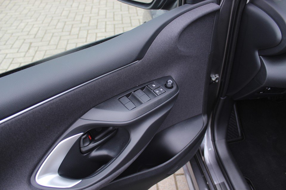 Fahrzeugabbildung Mazda 2 Hybrid 1.5L VVT-i 116 PS CVT Centre-Line *Sofort*Aktion* ALU ACAA RFK MRCC