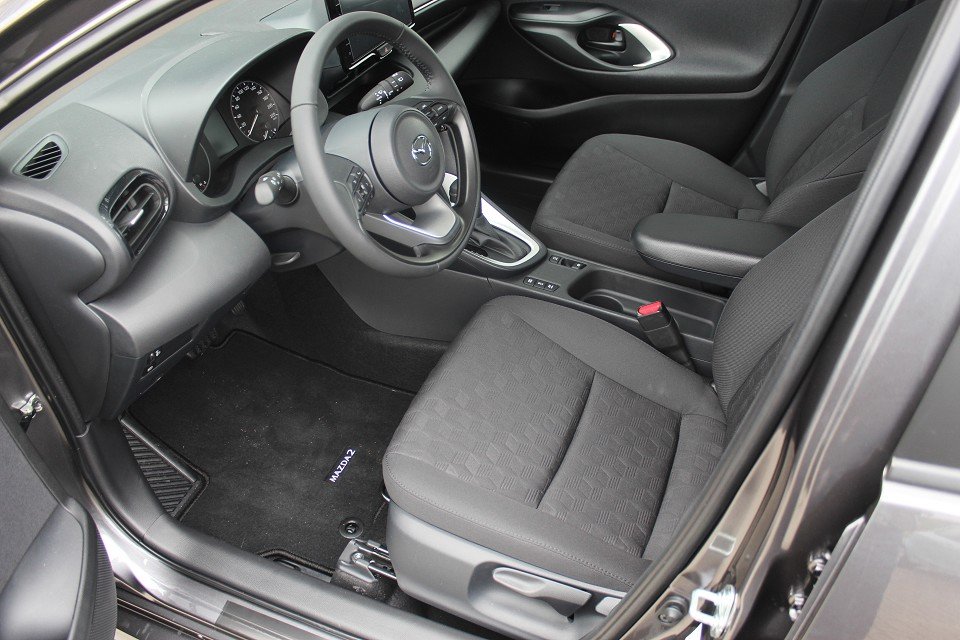 Fahrzeugabbildung Mazda 2 Hybrid 1.5L VVT-i 116 PS CVT Centre-Line *Sofort*Aktion* ALU ACAA RFK MRCC