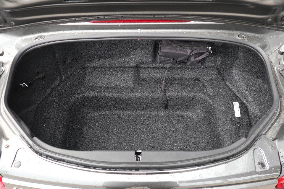 Fahrzeugabbildung Mazda MX-5 G-132 Exclusive-Line LEDER NAVI ACAA BOSE RFK SHZ