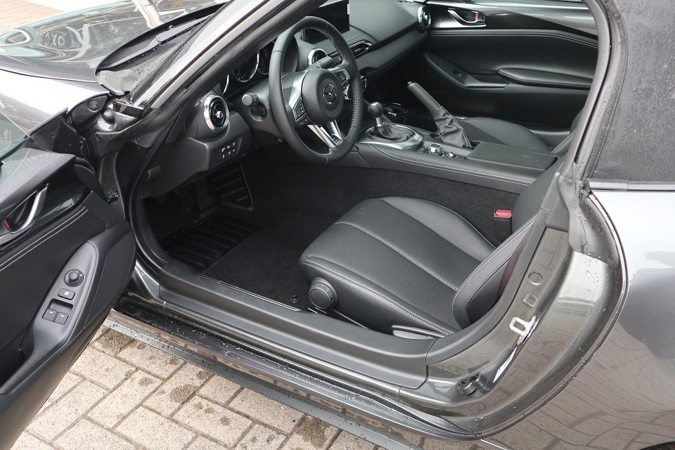 Fahrzeugabbildung Mazda MX-5 G-132 Exclusive-Line LEDER NAVI ACAA BOSE RFK SHZ