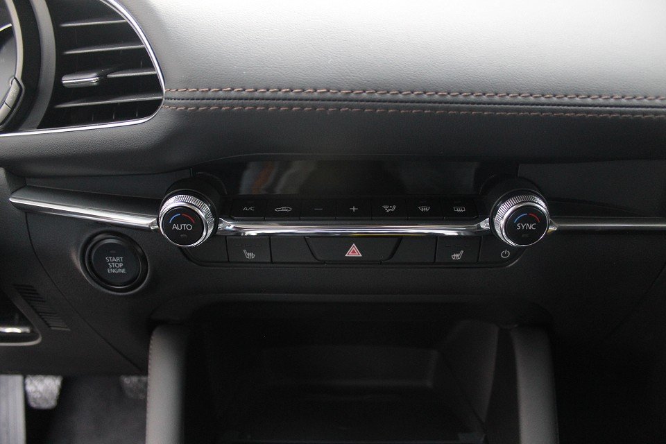 Fahrzeugabbildung Mazda 3 FB X-186 AT Exclusive-Line GSD *Sofort*Aktion* 360° MATRIX BOSE LHZ