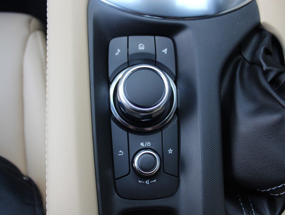 Fahrzeugabbildung Mazda MX-5 2027 G-136 Kazari NAPPA NAVI ACAA MATRIX RFK BOSE SHZ
