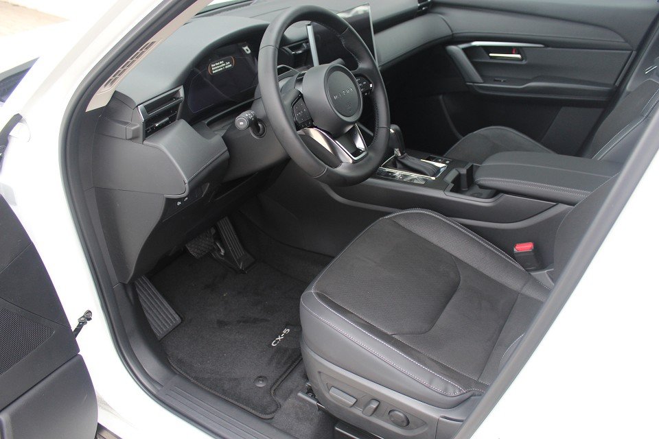 Fahrzeugabbildung Mazda CX-5 G-141 AT Exclusive-Line BOSE 360° Teil-Leder el.Sitzv.
