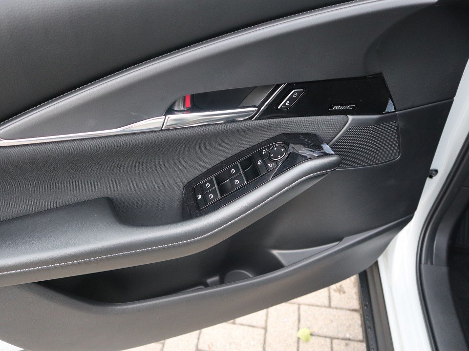 Fahrzeugabbildung Mazda CX-30 G-140 AT Exclusive-Line *Sofort* 360° MATRIX BOSE LHZ