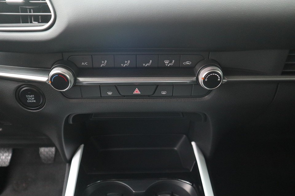 Fahrzeugabbildung Mazda CX-30 G-140 Prime-Line *Sofort*Aktion* NAVI ACAA HUD RFK MRCC