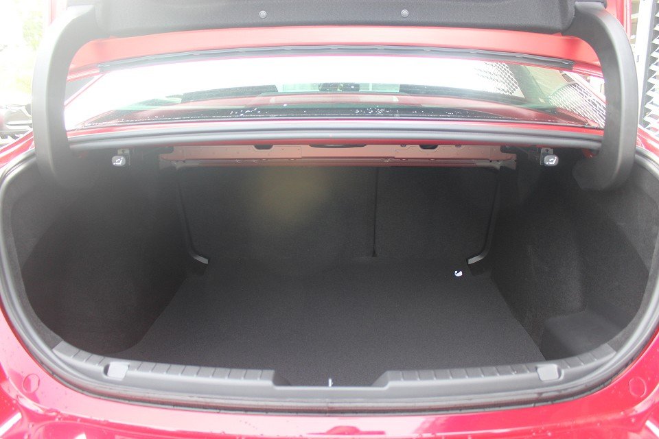 Fahrzeugabbildung Mazda 3 FB 2027 M-Hybrid G-140 Exclusive-Line *Aktion* NAVI ACAA SHZ HUD 360° MATRIX BOSE