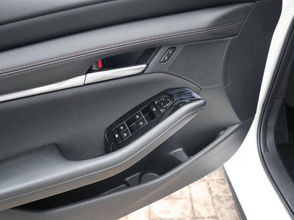 Fahrzeugabbildung Mazda 3 M-Hybrid G-140 Prime-Line *Sofort*Aktion* NAVI ACAA LED HUD RFK MRCC ALU