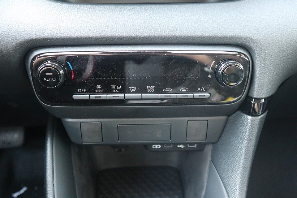 Fahrzeugabbildung Mazda 2 Hybrid Prime-Line 1.5L VVT-i 116 PS CVT *Sofort*Aktion* ACAA RFK MRCC