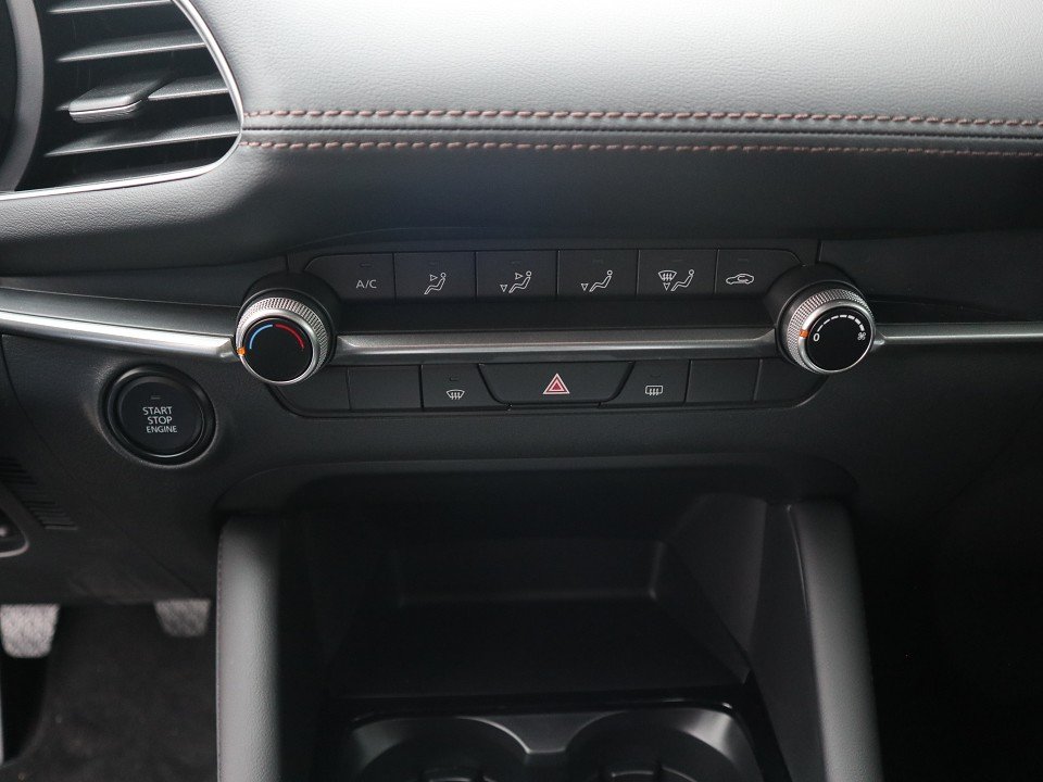 Fahrzeugabbildung Mazda 3 Prime-Line G-140 *Sofort*Aktion* NAVI ACAA HUD RFK MRCC